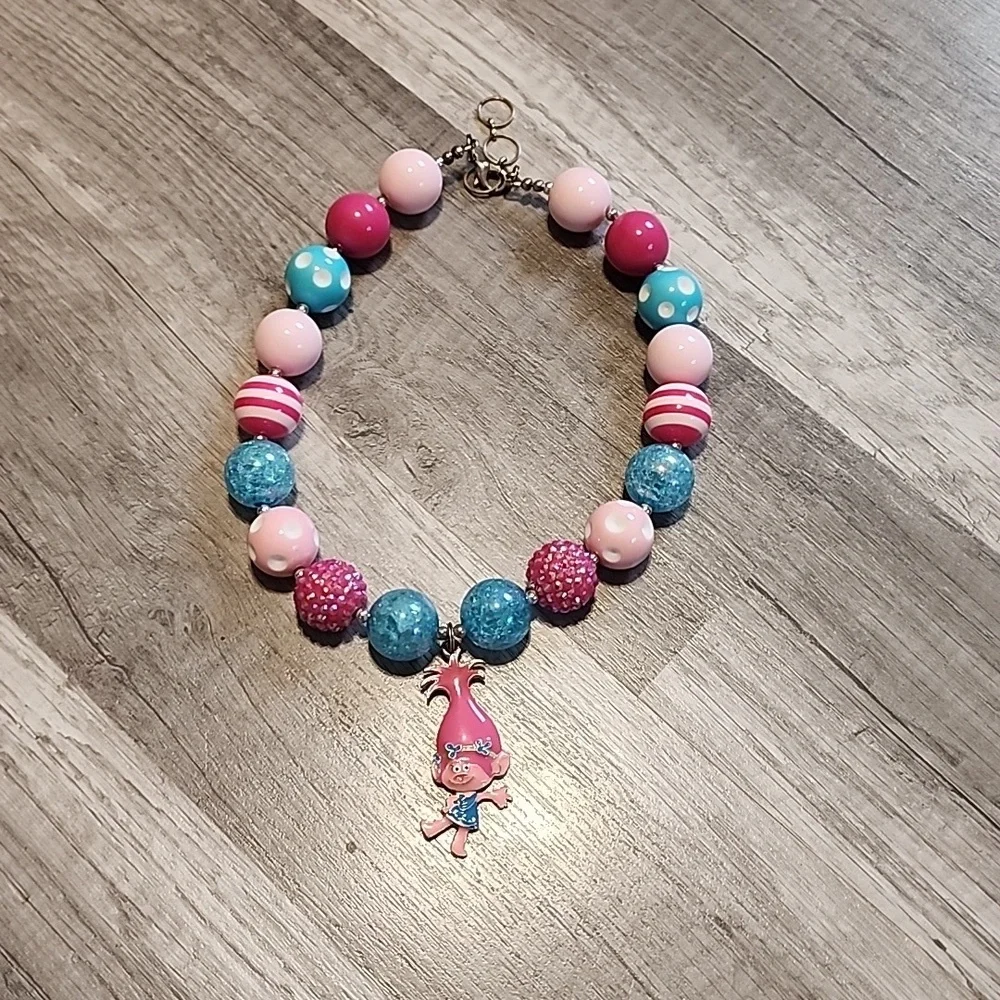 Girls poppy necklace‎